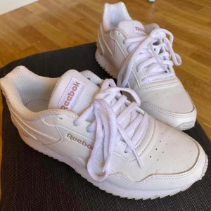 Reebok sneakers - Reebok Royal Glide Ripple Clip stl 36.  Använda fåtal gånger så är i nyskick 