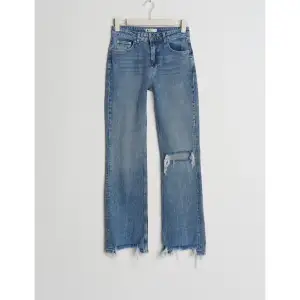 Jeans från Gina, knappt använda , köpt för 599 inget fel alls på dem🫶🏼