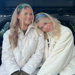 Hårband🤎 - Virkade hårband🧶för att köpa & se alla tillgängliga hårband kolla in @crochetbyviola på instagram🫶🏼torgvantar kommer nästa vecka🤎