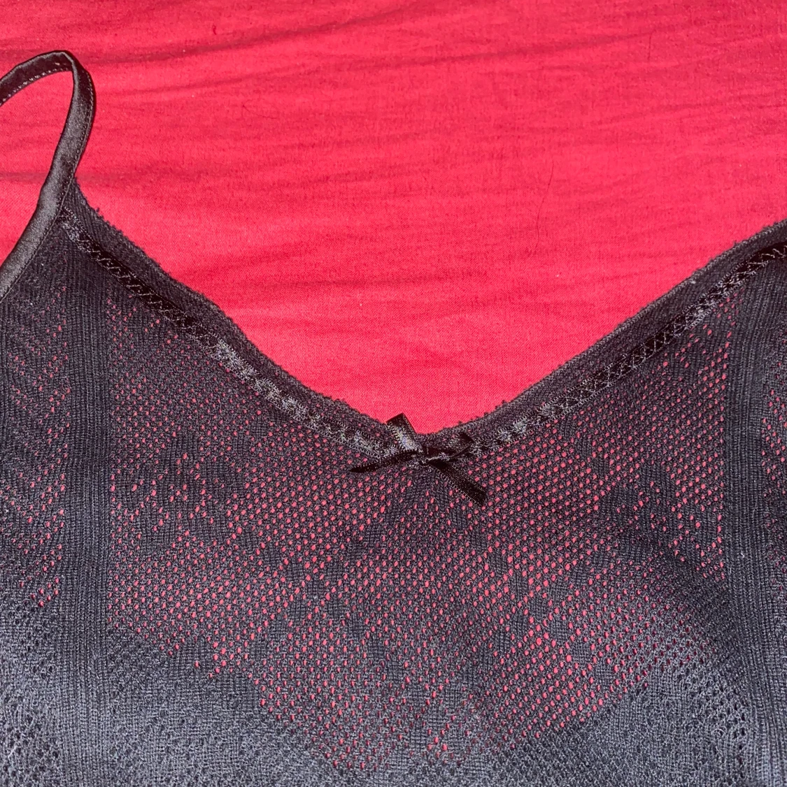 svart eyelet linne med rosett - 90