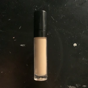 Smink  - En concealer från Tecnic 