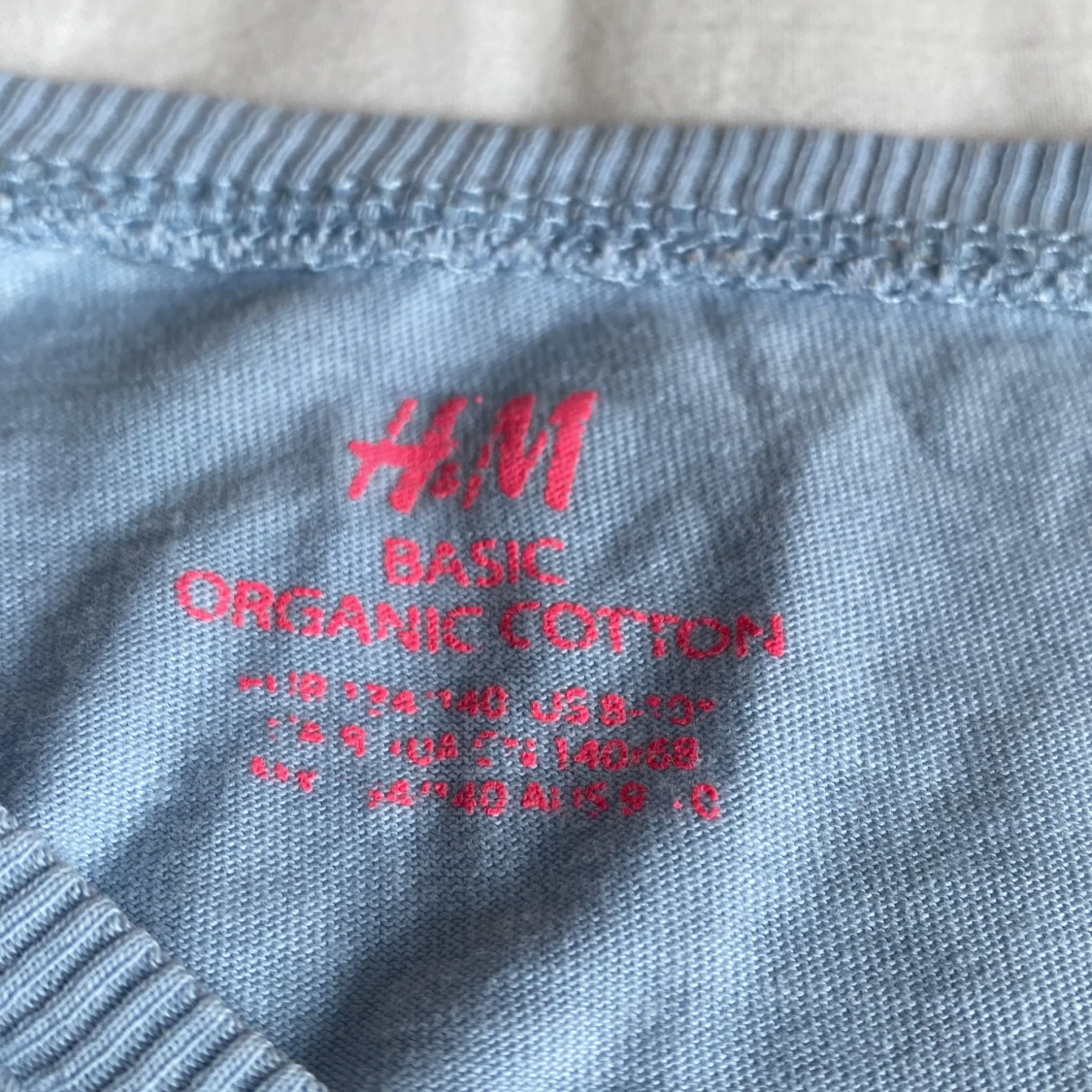 Magkort blå tröja  - 91