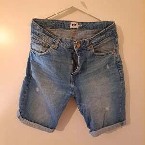 Jeans shorts 157  - Jeans shorts från Lager 157, modell Grant stl S 