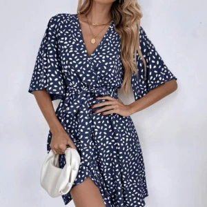 Ny klänning  - Helt ny klänning i storlek S  