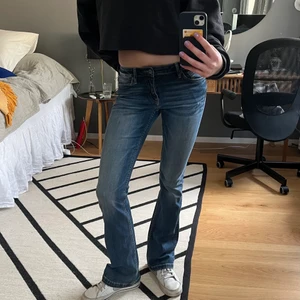 Crocker jeans  - Balla och trendiga jeans från crocker!! Knappt använda