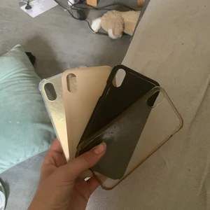 Mobil skal  - 4 mobilskal=120kr 30kr styck 