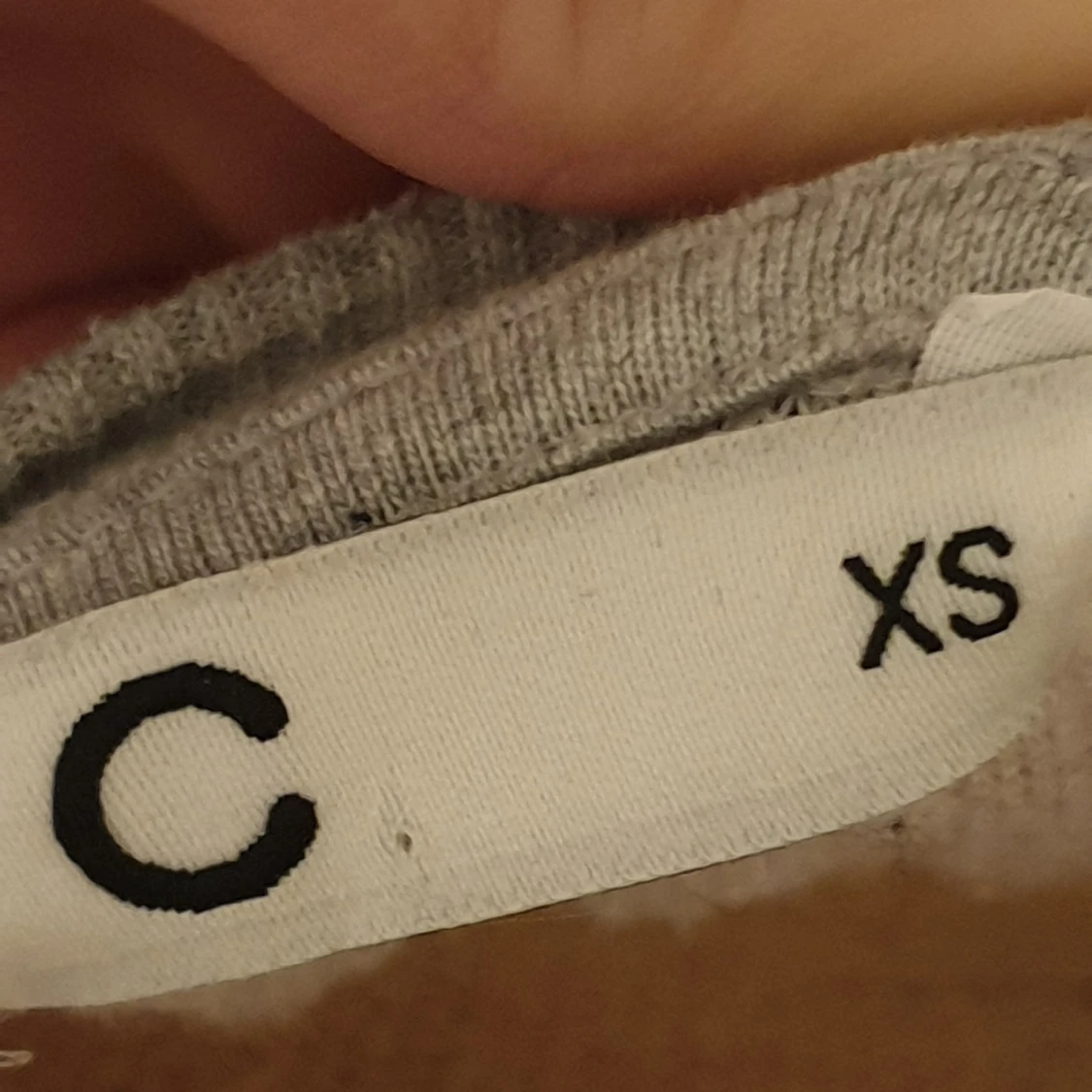 En vit fin T-shirt - 91