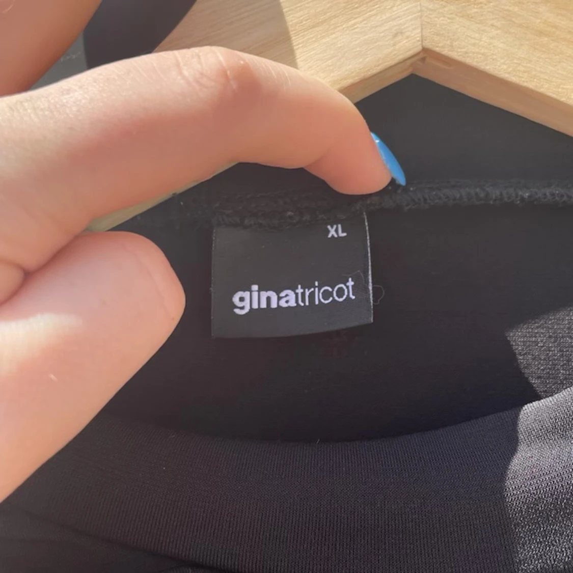 Svart Långärmad Topp  - 91