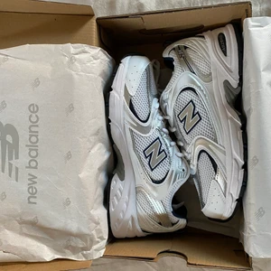 NYA New balance 530 i stl 39,5 - Helt nya new balance 530 i stl 39,5 
