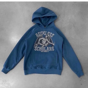 Reckless scholars  - Intrasekoll på min reckless scholars hoodie. Har knappt använt den så den är i ny skicka. Säljer endast vid bra bud
