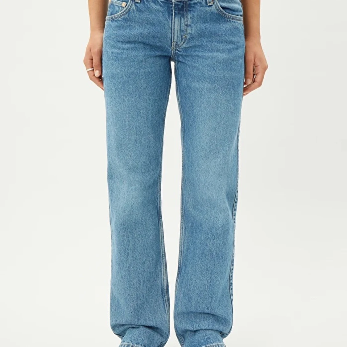 Weekday jeans lågmidjade 