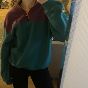 Junkyard fleece - Skulle säga att den är i nyckick, då jag knappt har använt den. Tycker den är såå snygg och skön men passar tyvärr inte in i min garderob. Skriv för fler bilder!