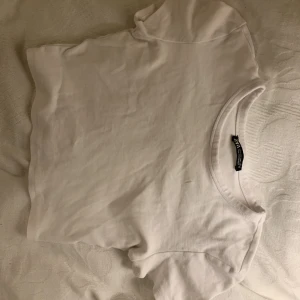 vit topp - Så gullig zara topp, passar till allt🤩