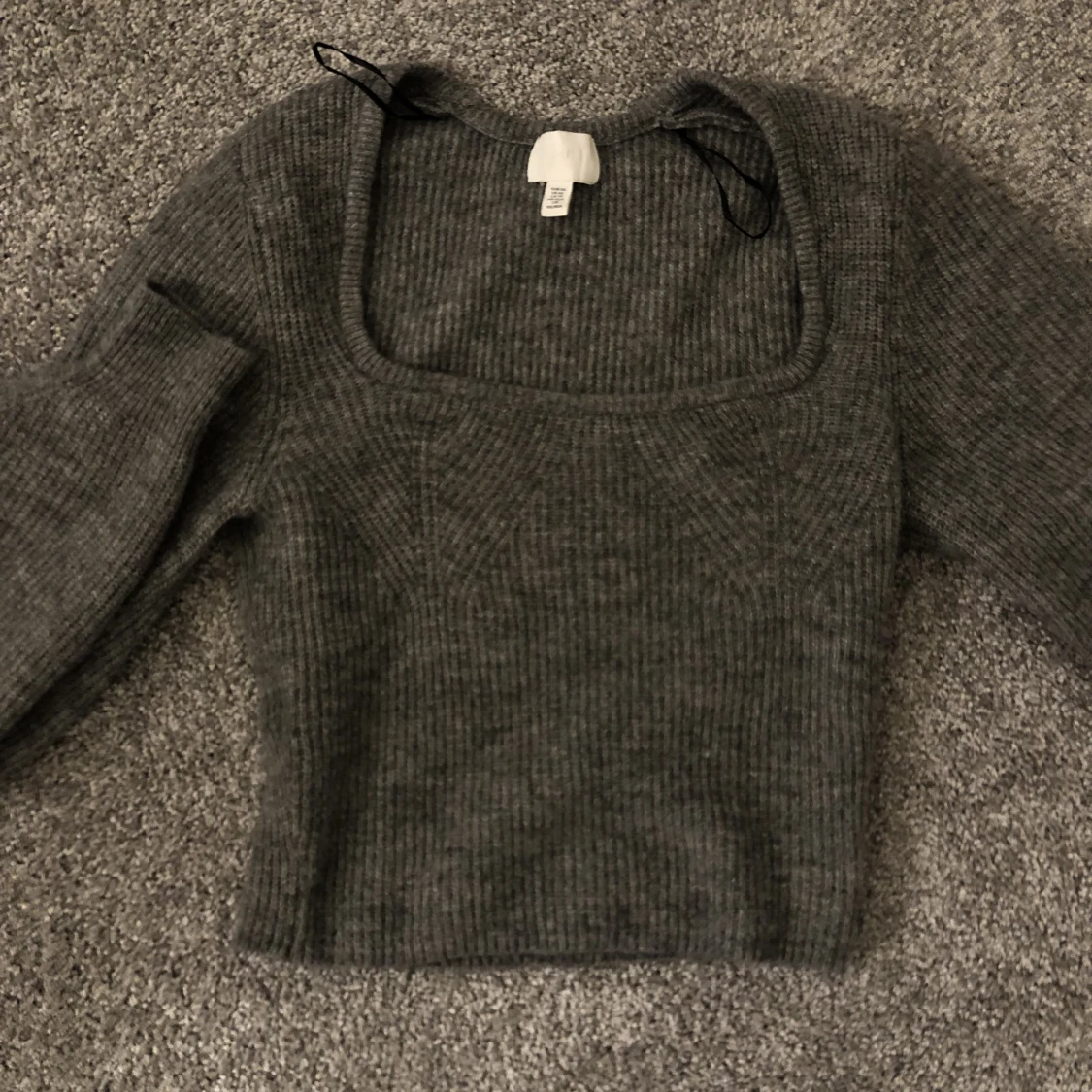 Stickad grå tröja  - 90