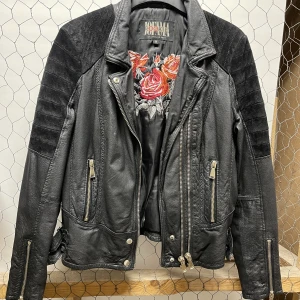 Skinnjacka Jofama  - Gammal model i väldigt bra skick