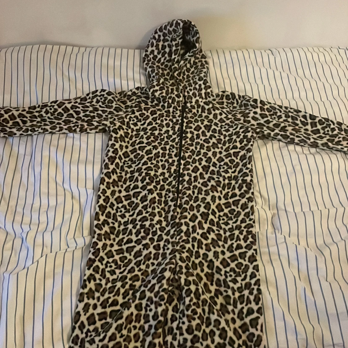 Leopardprintad “one-zip”