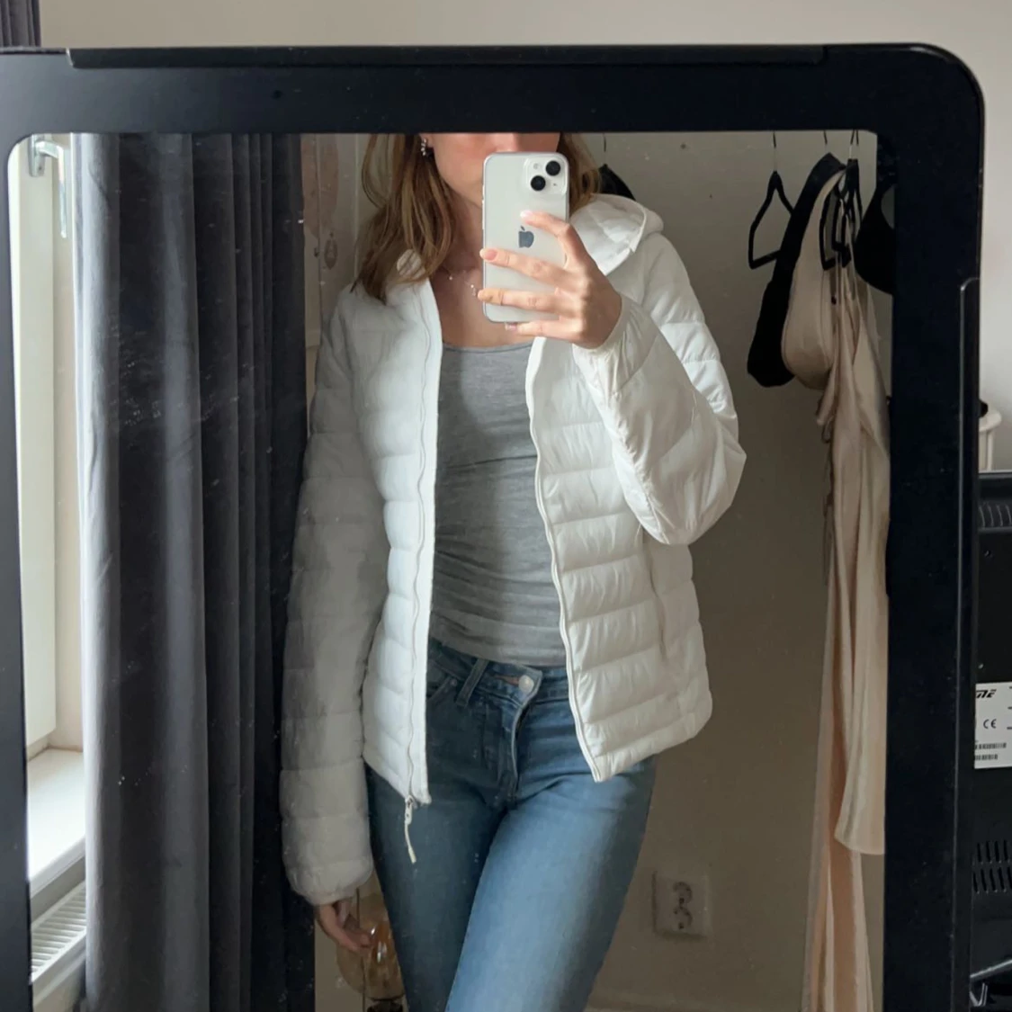 Vit dunjacka från pull and bear