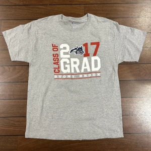 Champion Grad tshirt - Snygg vintage T-shirt i storlek L! Bara att skriva om du undrar över något🙏