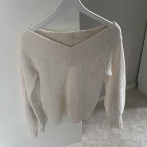 Vit stickad tröja Gina tricot - Vit stickad tröja Gina tricot storlek S❤️