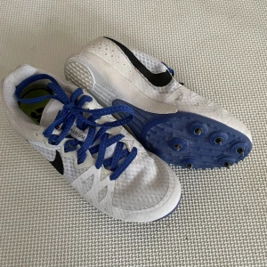 Spikskor - Nike strl 33.5 - Spikskor Nike racing storlek 33.5 Friidrott Måttligt använda 