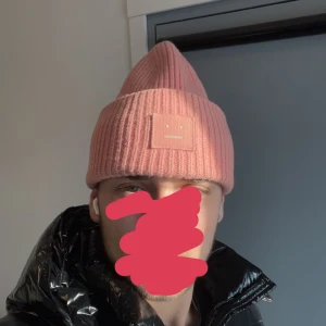 Acne Mössa - Rosa Acne mössa! Bra skick!  