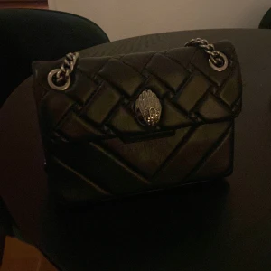 Väska kurt geiger - Använd enstaka gånger därför säljer jag nu. 