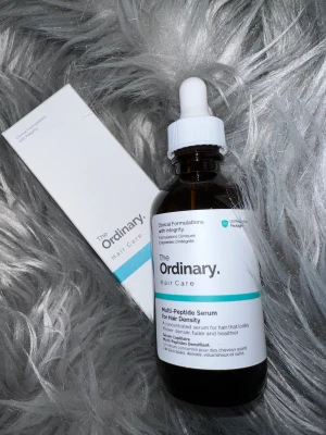 5st Multi-Peptide Serum for Hair Density 60ml - 1st 140kr 5st 700kr  Detta koncentrerade serum är utformad för att främja ett hälsosamt hår så att det ser tjockare, tätare, fylligare och friskare ut. De teknologier som finns i denna formula inkluderar: REDENSYL™ komplex (med Larix Europaea Wood Extract