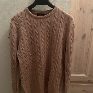 Morris sweatshirt - Stickad morris sweatshirt i storlek M, nypris runt 1400kr