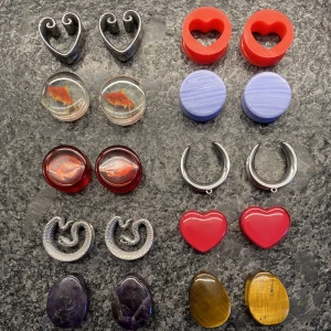 25mm gauges <3 - Säljer massa örhängen i storlek 25mm/1” Kontakta för priser!