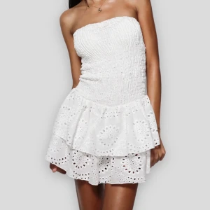 Meet Me There klänning  - Super gullig sommarklänning som aldrig är använd! 💗