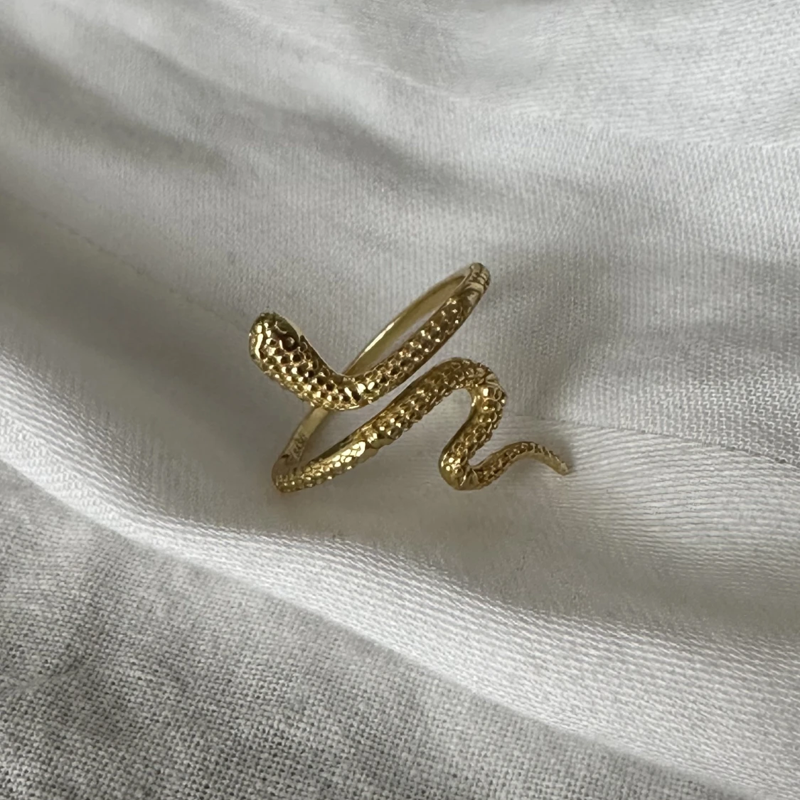 Guldpläterad ring från Glitter