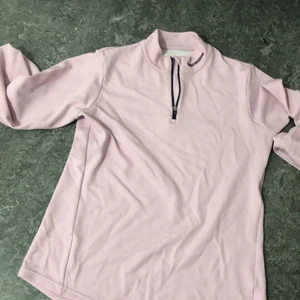 Tränings tröja  - Oanvänd tränings tröja . !tvättas innan köp! 