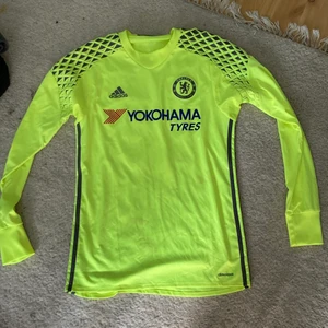Chelsea 2016/17 målvaktströja Courtois - Äkta och fett bra kvalitet