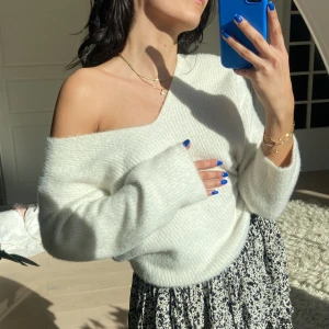 Vit tröja - Vit tröja