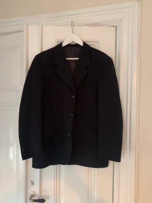 Kavaj - Supernajs oversized kavaj, passar alla storlekar. Fyndad second hand, i gott skick! 