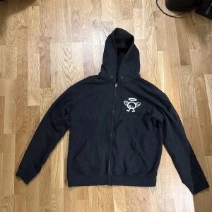 Vintage hoodie - Vintage hoodie från fruit loom. Kommer inte längre till använding. Väldigt sparsamt använd.