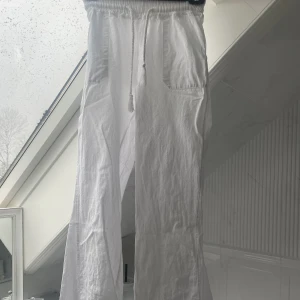 Linne byxor  - Super fina linne byxor till sommaren i fint sick 🌸 kontakta för fler bilder 