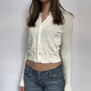 Kofta - Kofta från hm. Prislapp kvar. Gräddvit färg