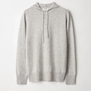 Soft goat hoodie  - Säljer nu min oanvända kashmire hoodie från Soft goat pga fel storlek och kan ej lämna eftersom ja väntat förlänge. Fler bilder om intresse finns!  Nypris 2695 kr