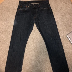 Levis 501 jeans i nyskick - Pris kan diskuteras 