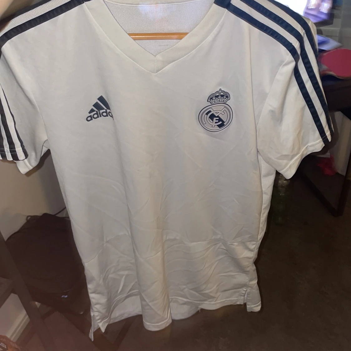 Real madrid träningströja. 18/19