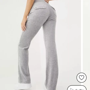 SÖKER JUICY MALMÖ - Hej, söker någon som är intresserad av att byta juicy sett i nån av dessa färgerna (svart och beige funkar även bra) mot mitt lila sett. Helst i storlek xs eller xxs. MÖTS ENDAST UPP I MALMÖ! Kom dm om du vill ha bild på settet och är intresserad av obyta