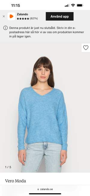 Säljer denna v-ringade stickade tröjan från Vero Moda i bra skick! Nypris: 229