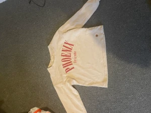 Sweatshirt  - En sweatshirt från Kappahl som inte kommer till användning längre