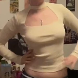 Långärmad tröja ifrån Zara - Hej! säljer denna populära tröjan ifrån Zara. 😁