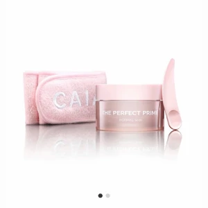 CAIA perfect prime kit - Säljer detta helt oöppnade kittet från caia! Innehåller ett hårband och en otroligt bra primer!💓 Köparen står för frakt! !TRYCK INTE PÅ KÖP DIREKT!