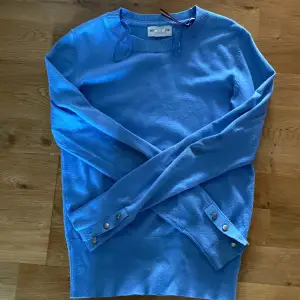 Blå Holly whyte tröja storlek XS❤️ 99kr+frakt❤️❤️