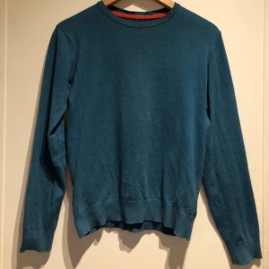 Koboltblå skön tröja - Medium skön blå blå långarmad.