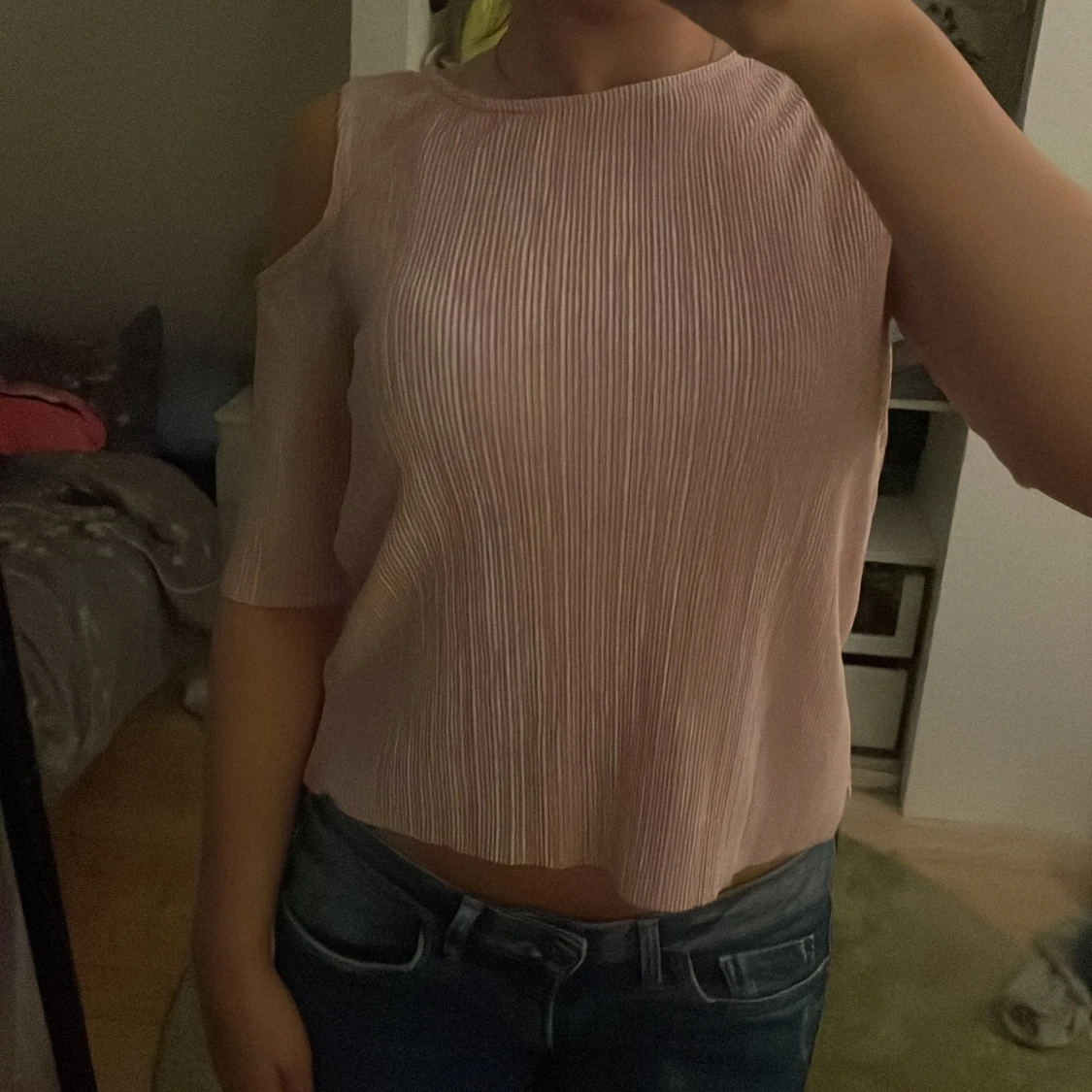 Tröja med hålaxlar