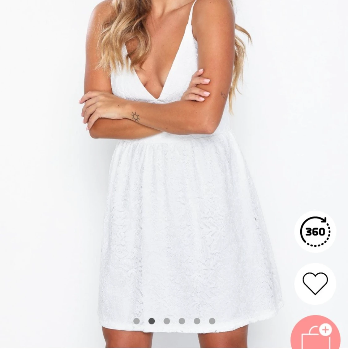 Vit spetsklänning från Nelly  - 91